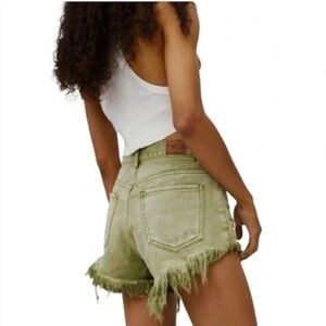 Urban Outfitters BDG High Rise Cheeky Frayed Festival Denim Short Moss Green, 25